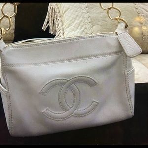 White Chanel Timeless CC leather Hobo Bag